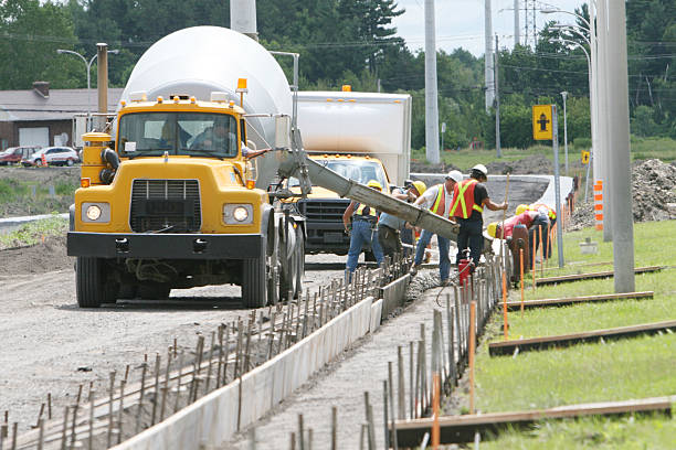 Best Concrete Sidewalk Installation  in Wood River, IL